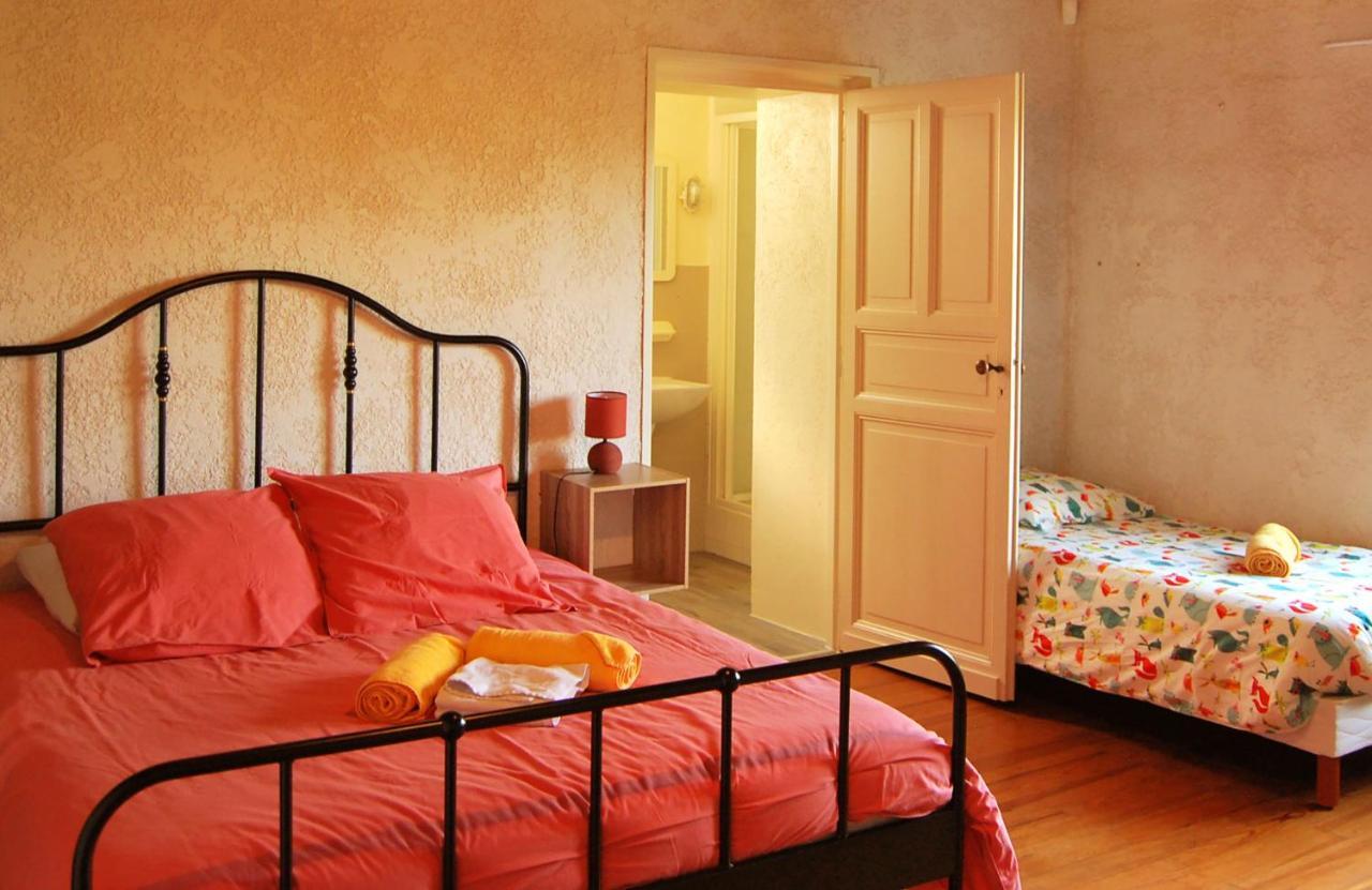 Logis De Chenac - Chambres Et Table D'Hotes Chenac Saint Seurin d'Uzet Luaran gambar