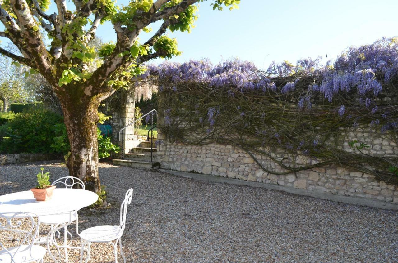 Logis De Chenac - Chambres Et Table D'Hotes Chenac Saint Seurin d'Uzet Luaran gambar